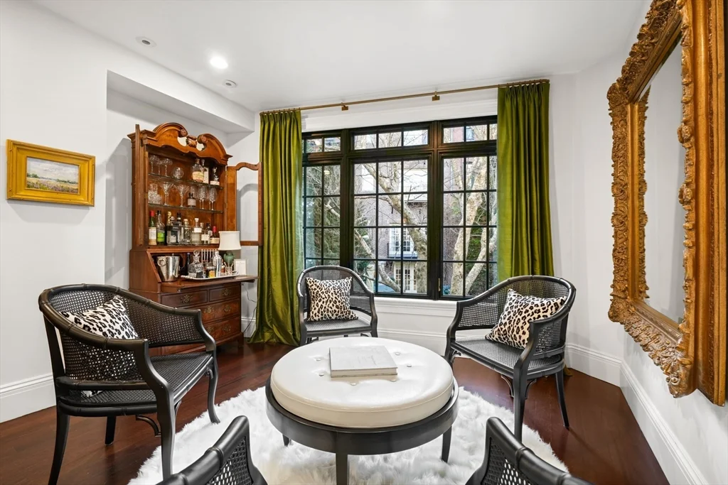 3 Mt Vernon Sq, Beacon Hill