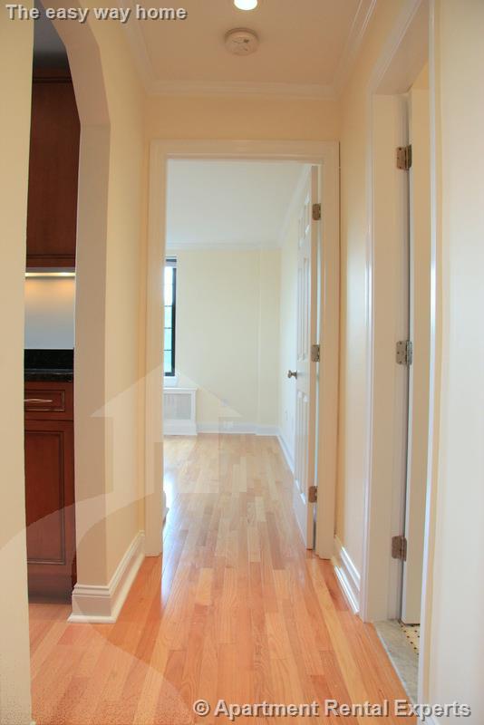 60 Brattle St, Harvard Square