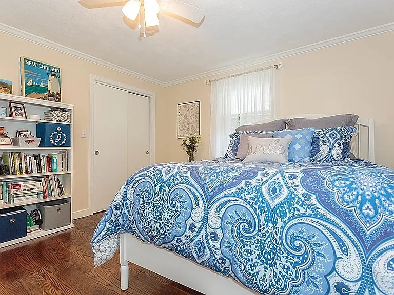 99 Pleasant St, Watertown