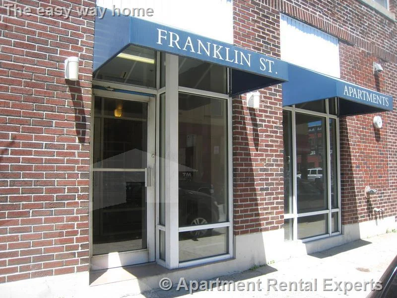 1 Franklin St, Sullivan Square