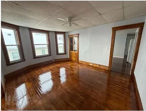 21 Hitchcock Rd, Webster Square