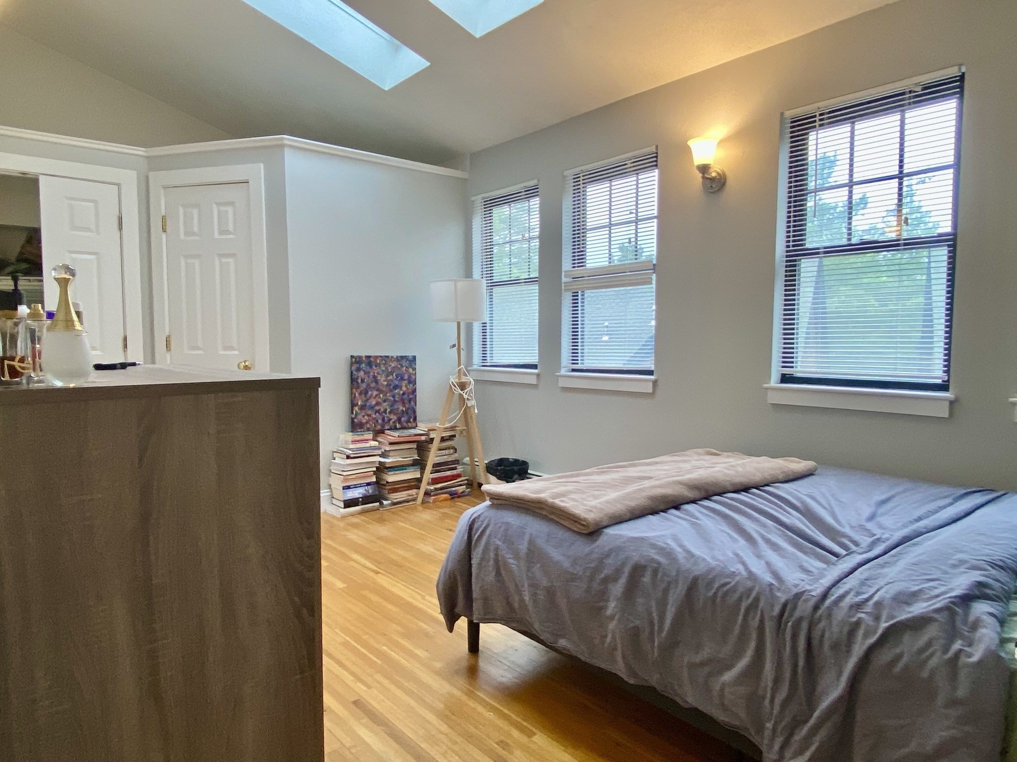 241 River St, Riverside