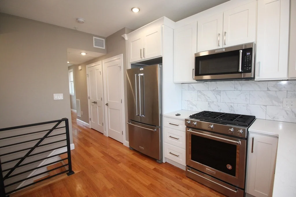 116 Main St, Everett