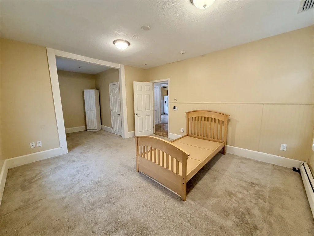 59 Whitney Ave, Centralville