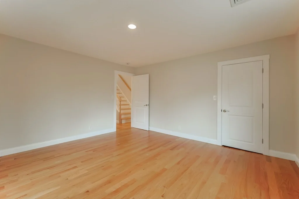 24 Charles St, Westborough