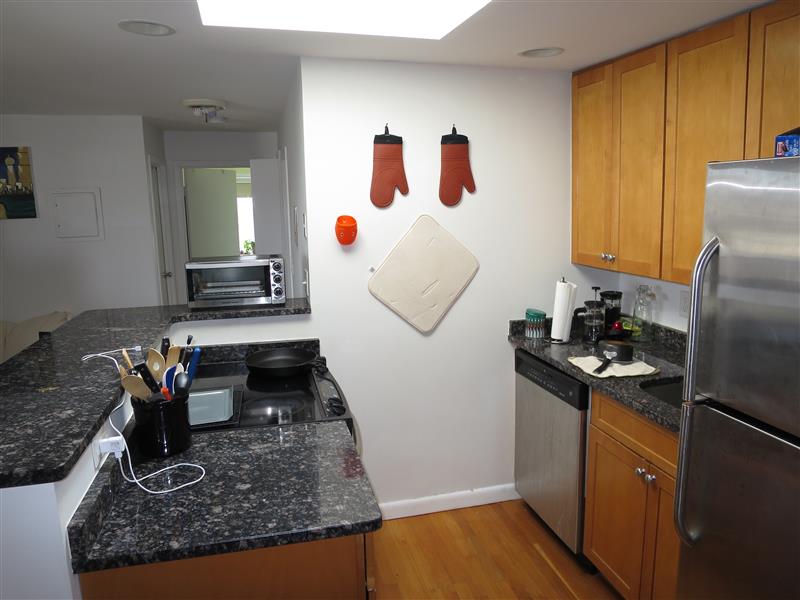 70 Park St, Ward Two