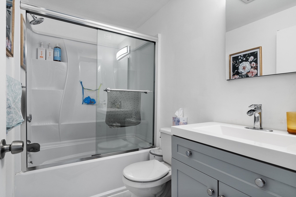 111 Mountain Gate Rd, Ashland