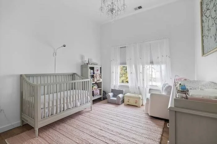 70 Walker St, Newton