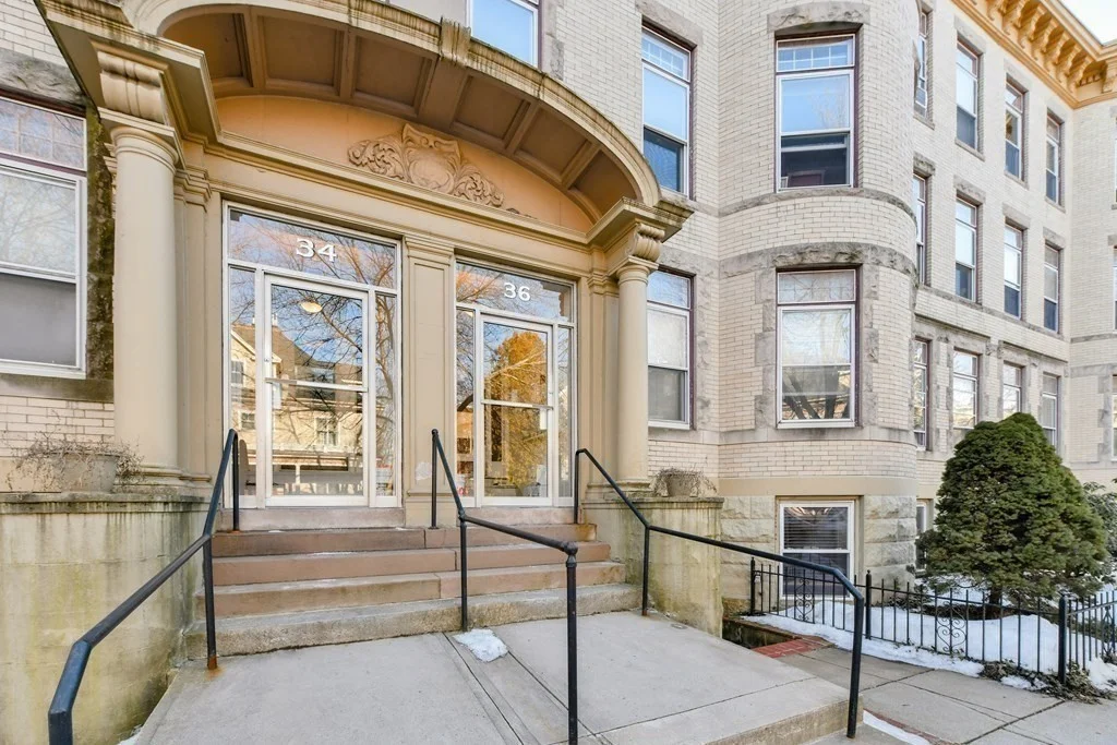 36 Winchester St, Coolidge Corner