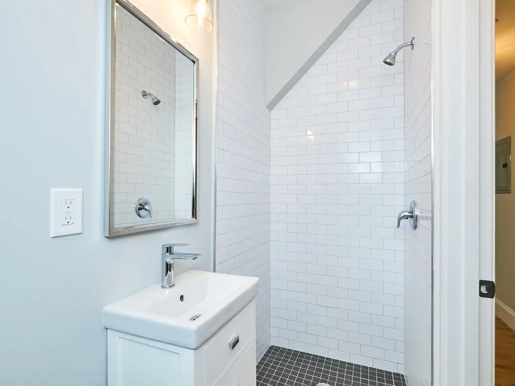 1114 Saratoga St, East Boston