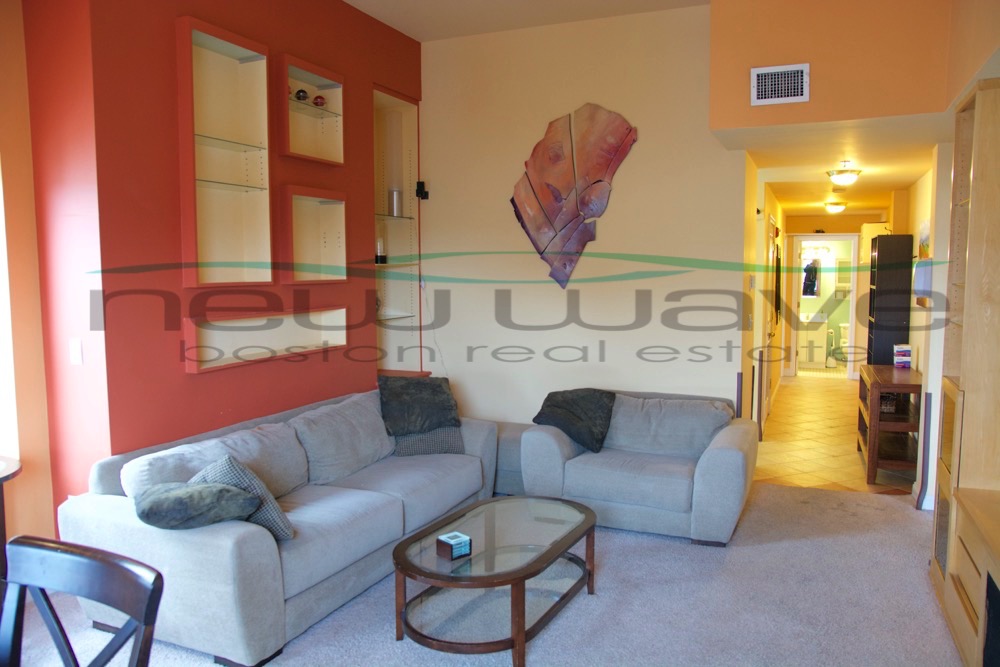 636 Beacon St, Fenway