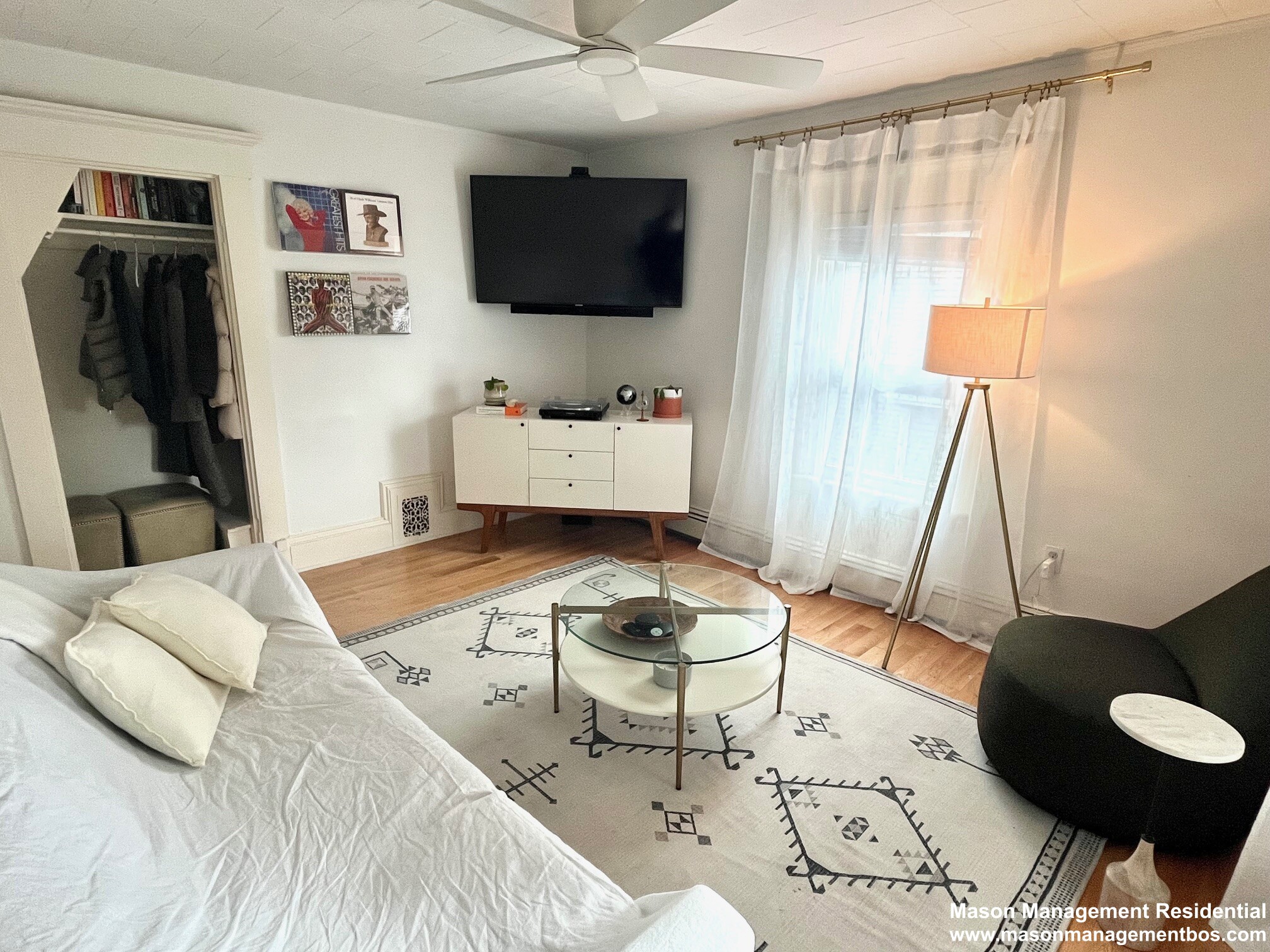 34 Everett Ave, East Somerville