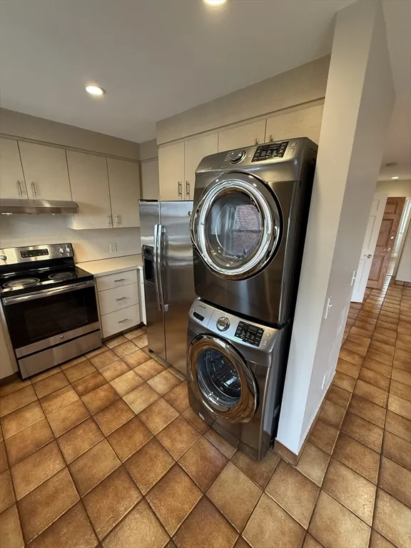 65 Brooks St, East Boston