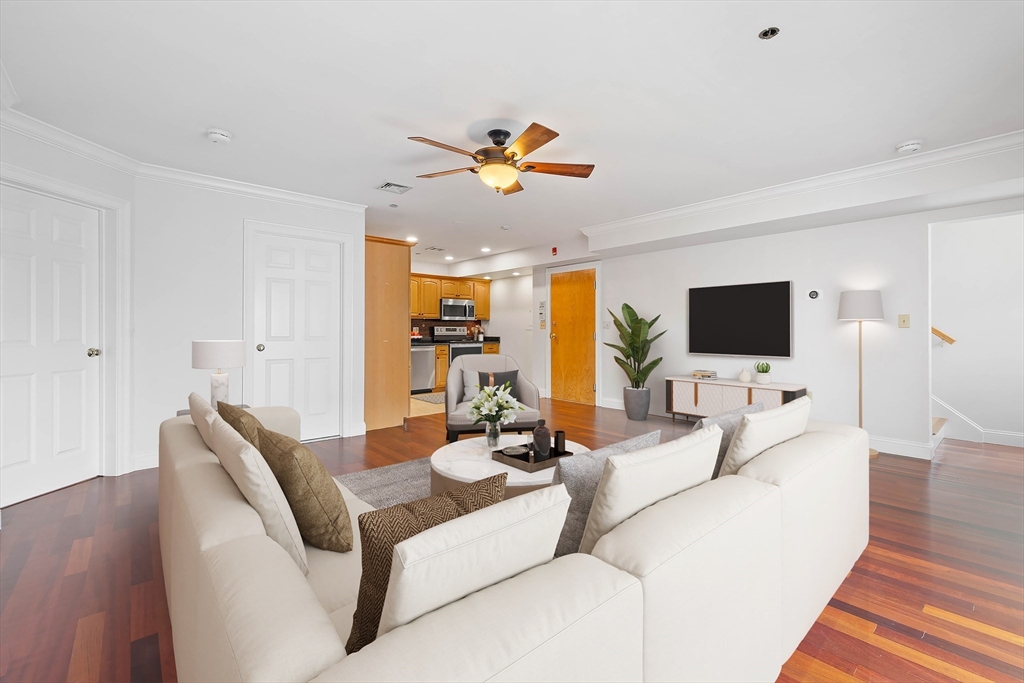 39 Fenton St, Fields Corner East