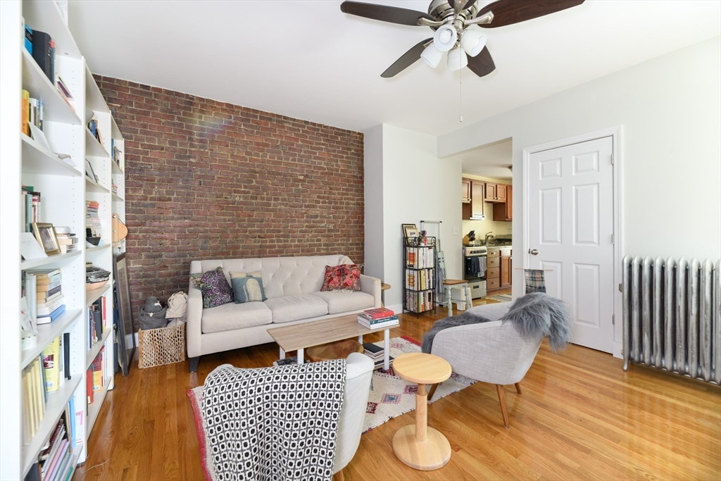 49 Laurel St, Ward Two