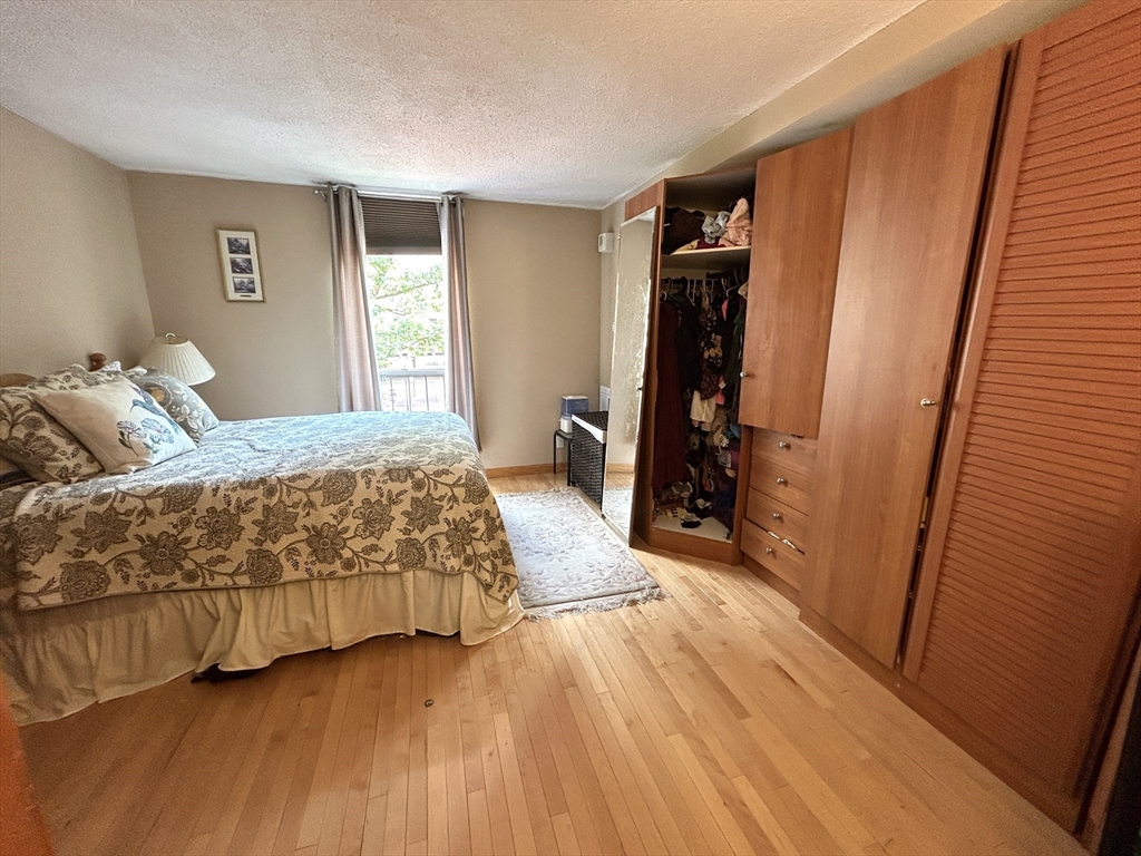 99 Pond Ave, Brookline Village