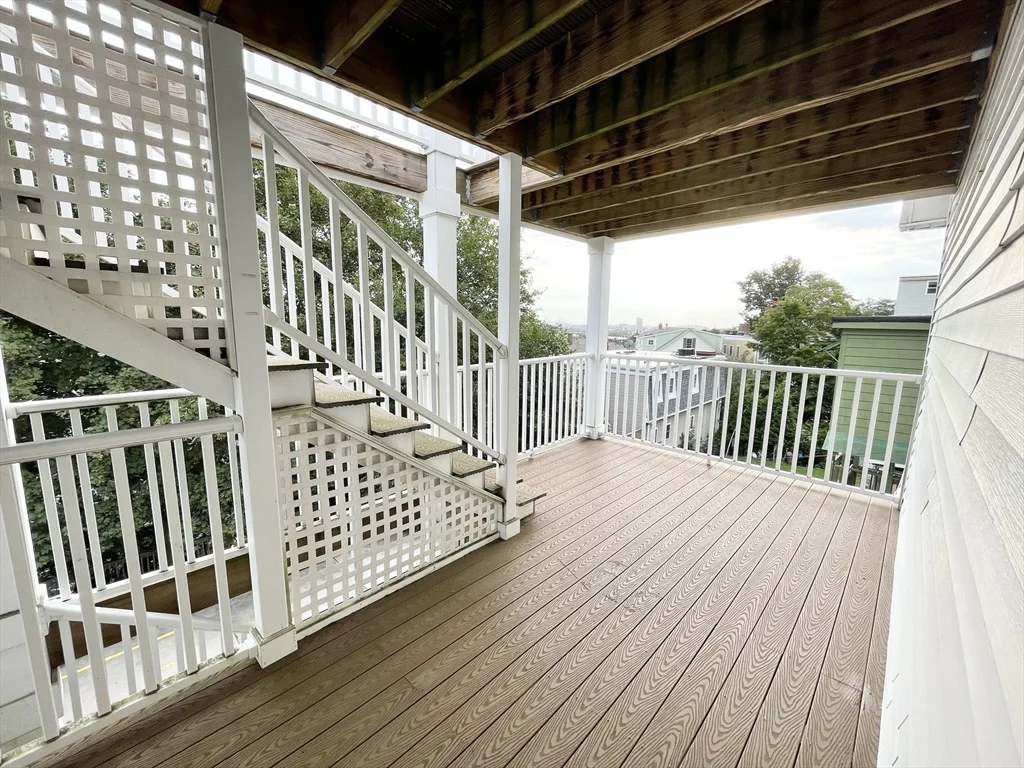 21 Iroquois, Mission Hill