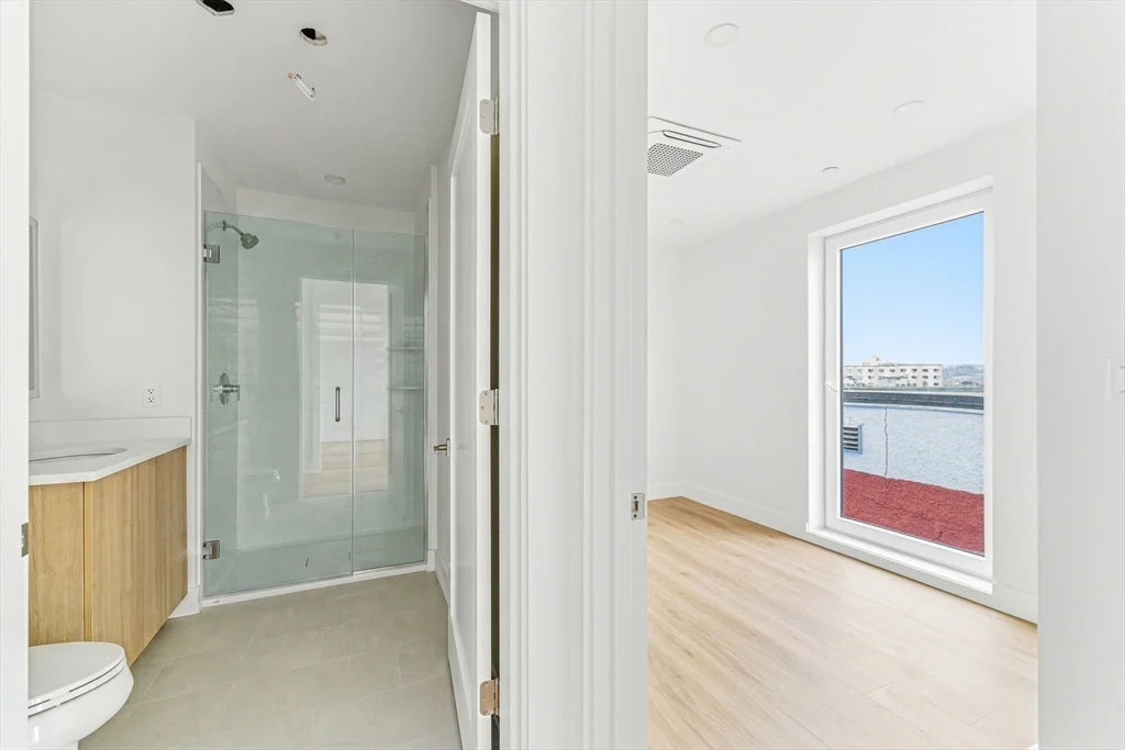 1035 Commonwealth Ave, Allston