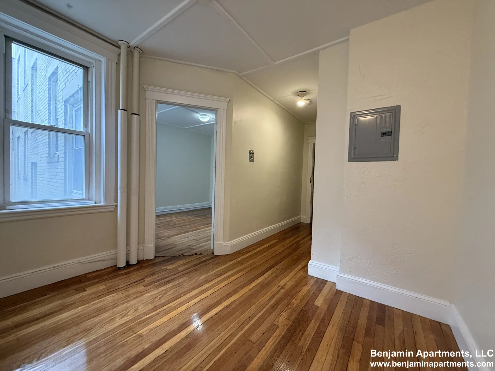 1185 Boylston St, Fenway