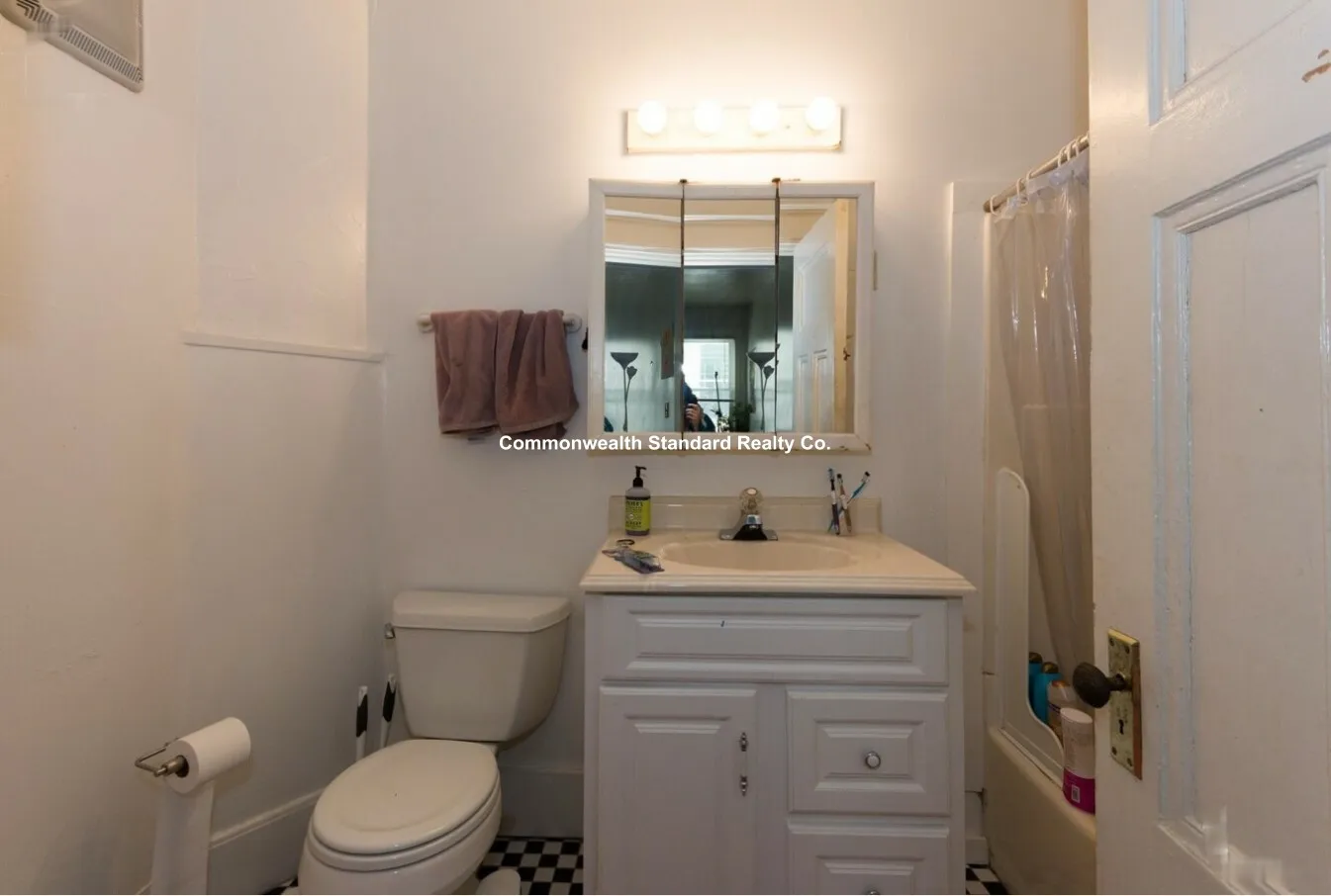 14 Ashford St, Allston