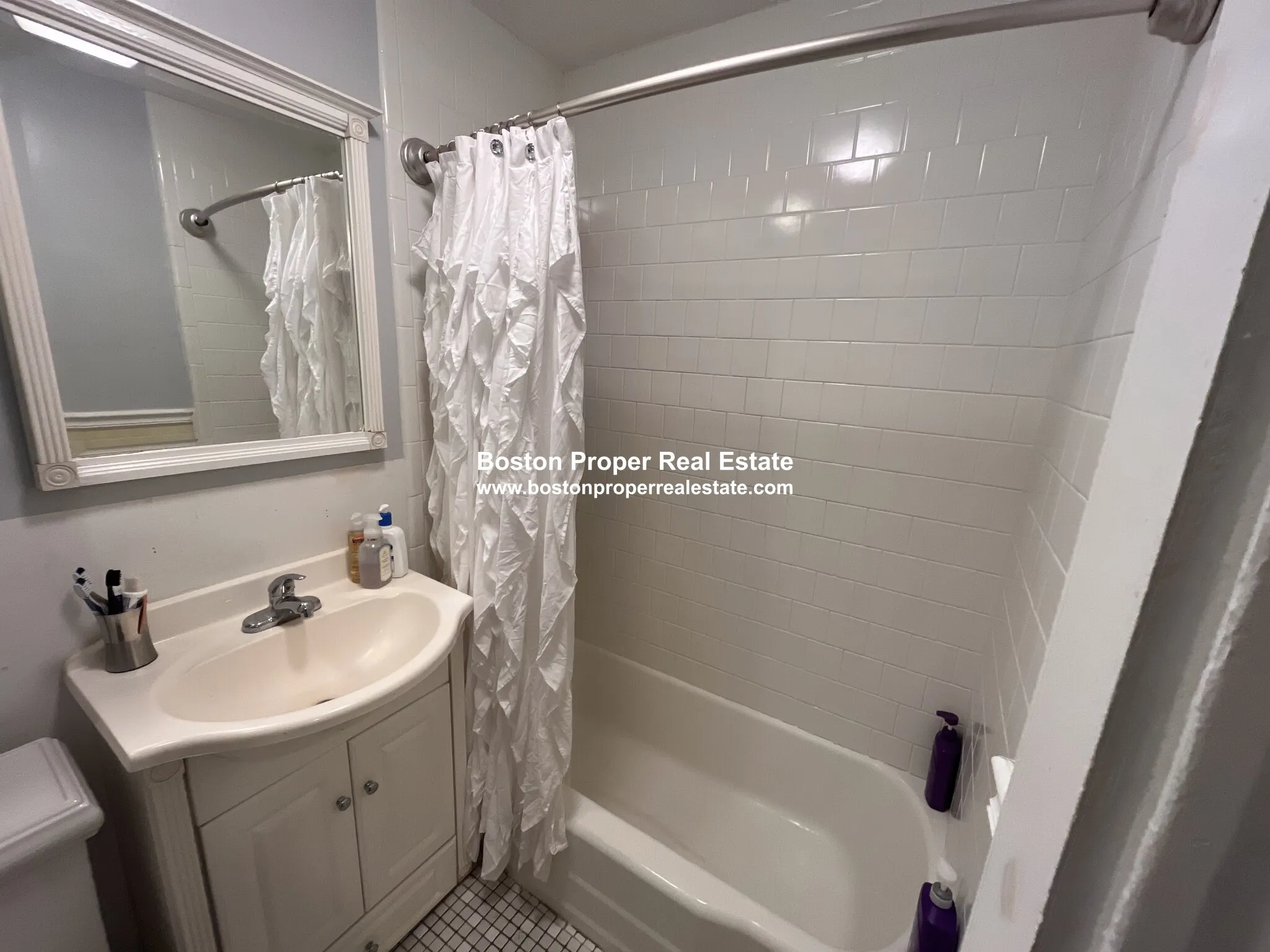 206 Commonwealth Ave, Back Bay