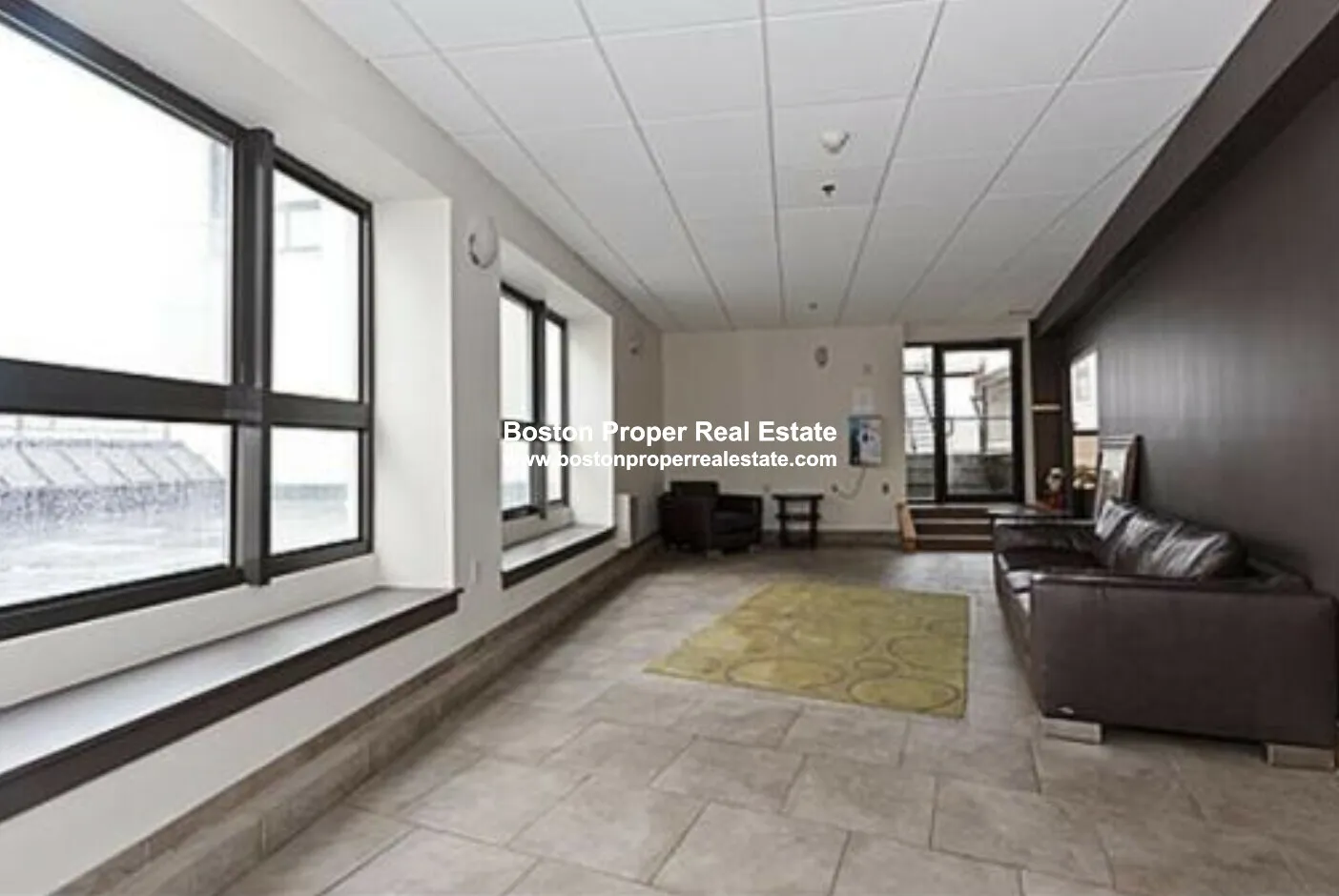 12 Stoneholm St, Fenway