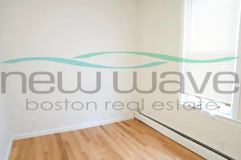 6 Bickford Ave, Mission Hill