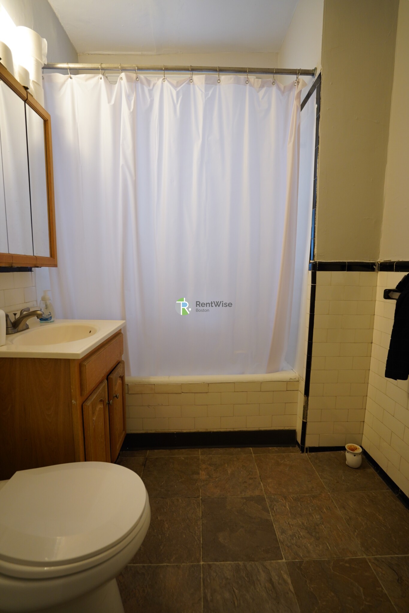 47 Linden St, Allston