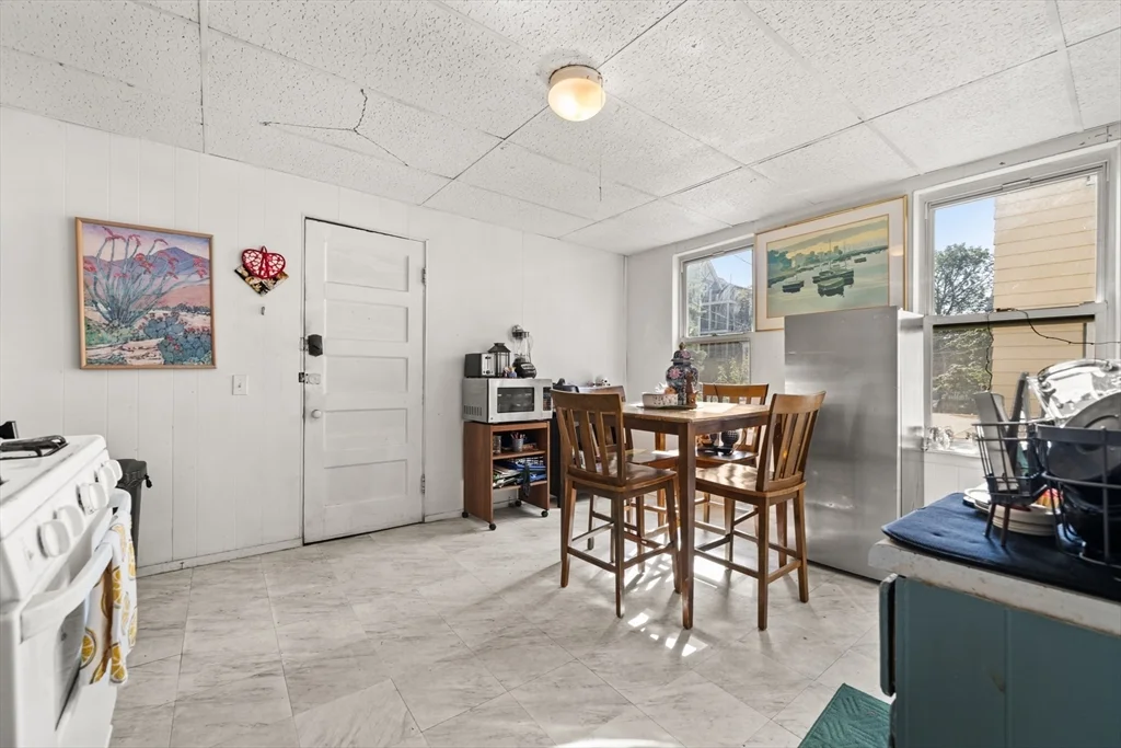 427 Medford St, Winter Hill