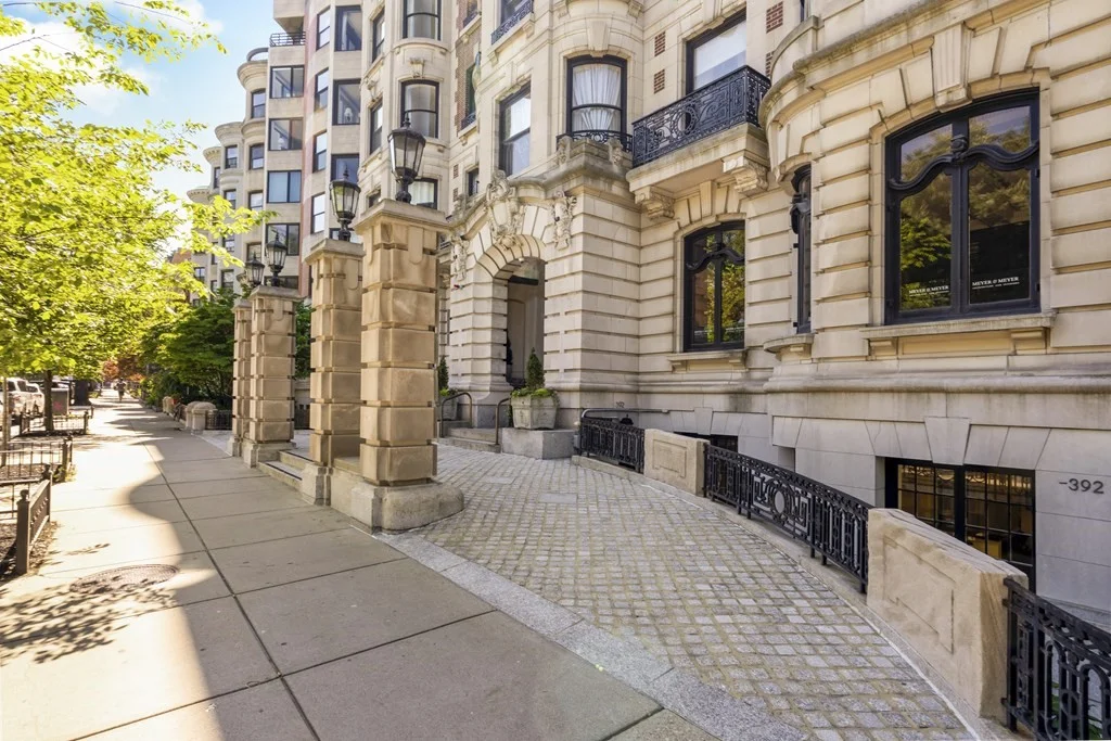 390 Commonwealth Ave, Back Bay