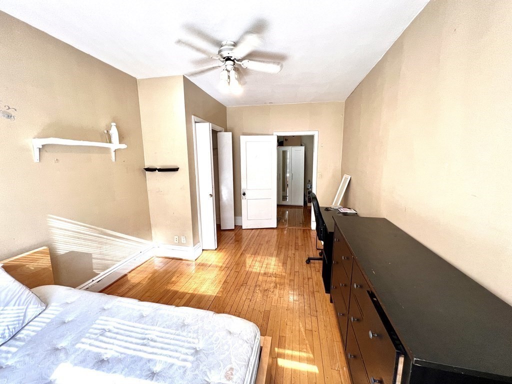 32 Reedsdale St, Allston