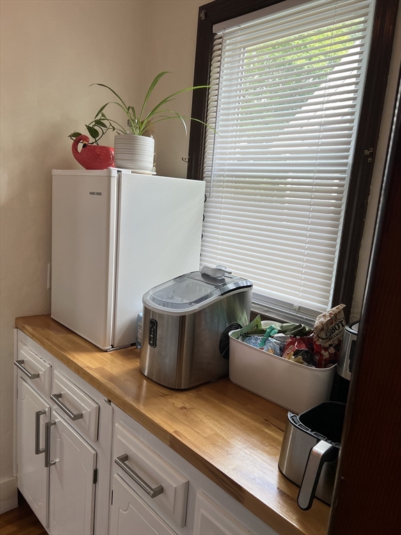 33 Colberg Ave, Roslindale