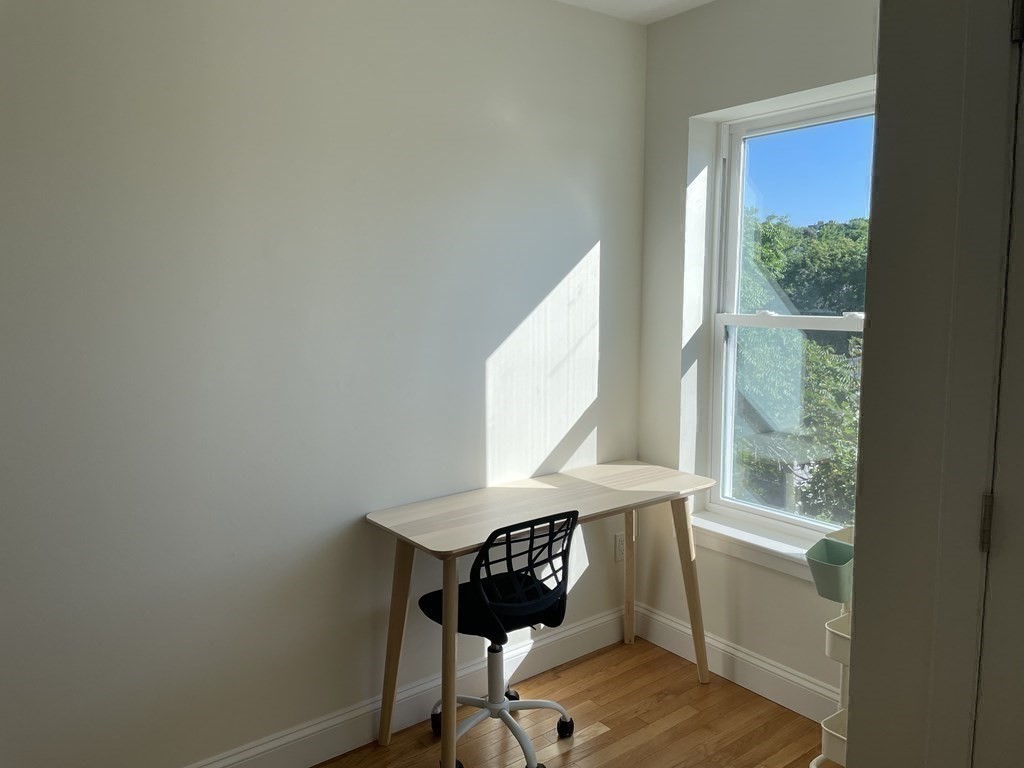 255 Beacon St, Somerville