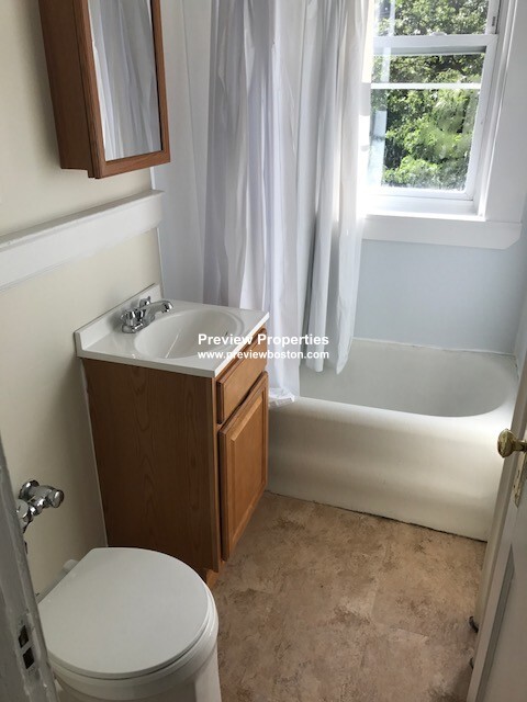 1171 Boylston St, Fenway