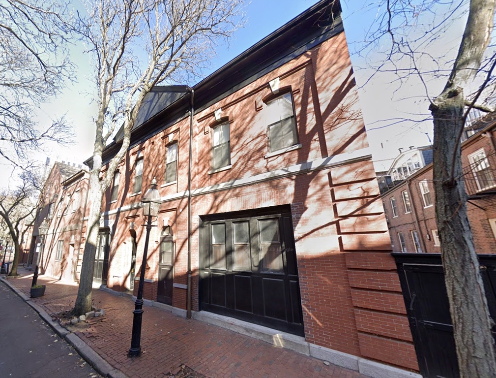 25 Church St, Back Bay