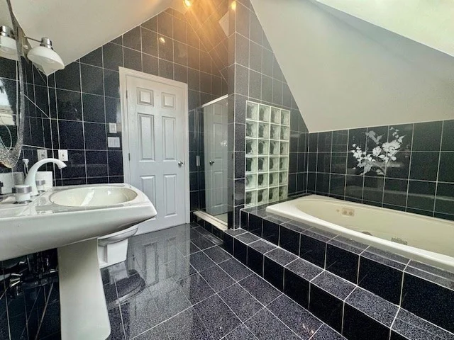 93R W Emerson, Melrose