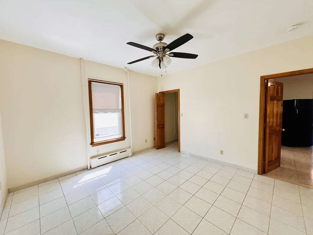 34 Medford St, Medford