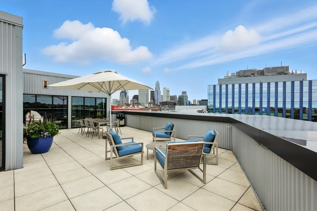 45 W 3rd St, South Boston