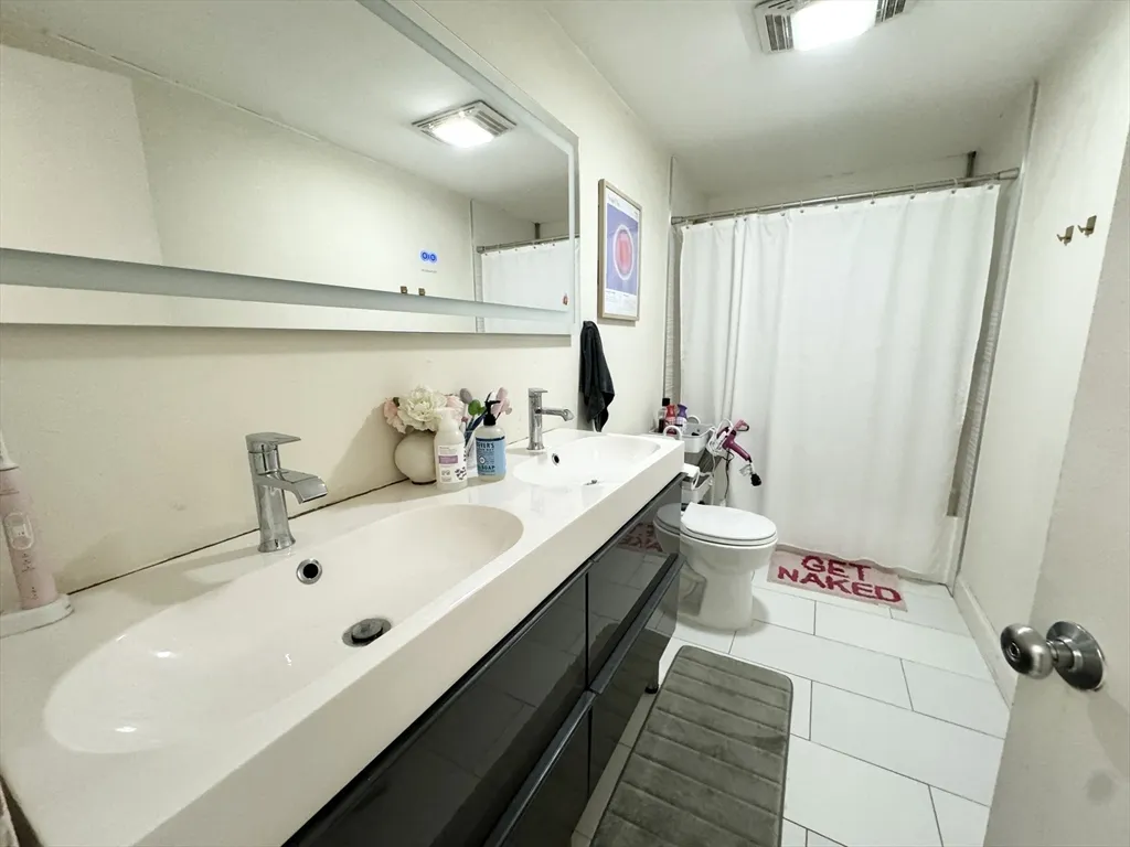 71 Gainsborough, Boston