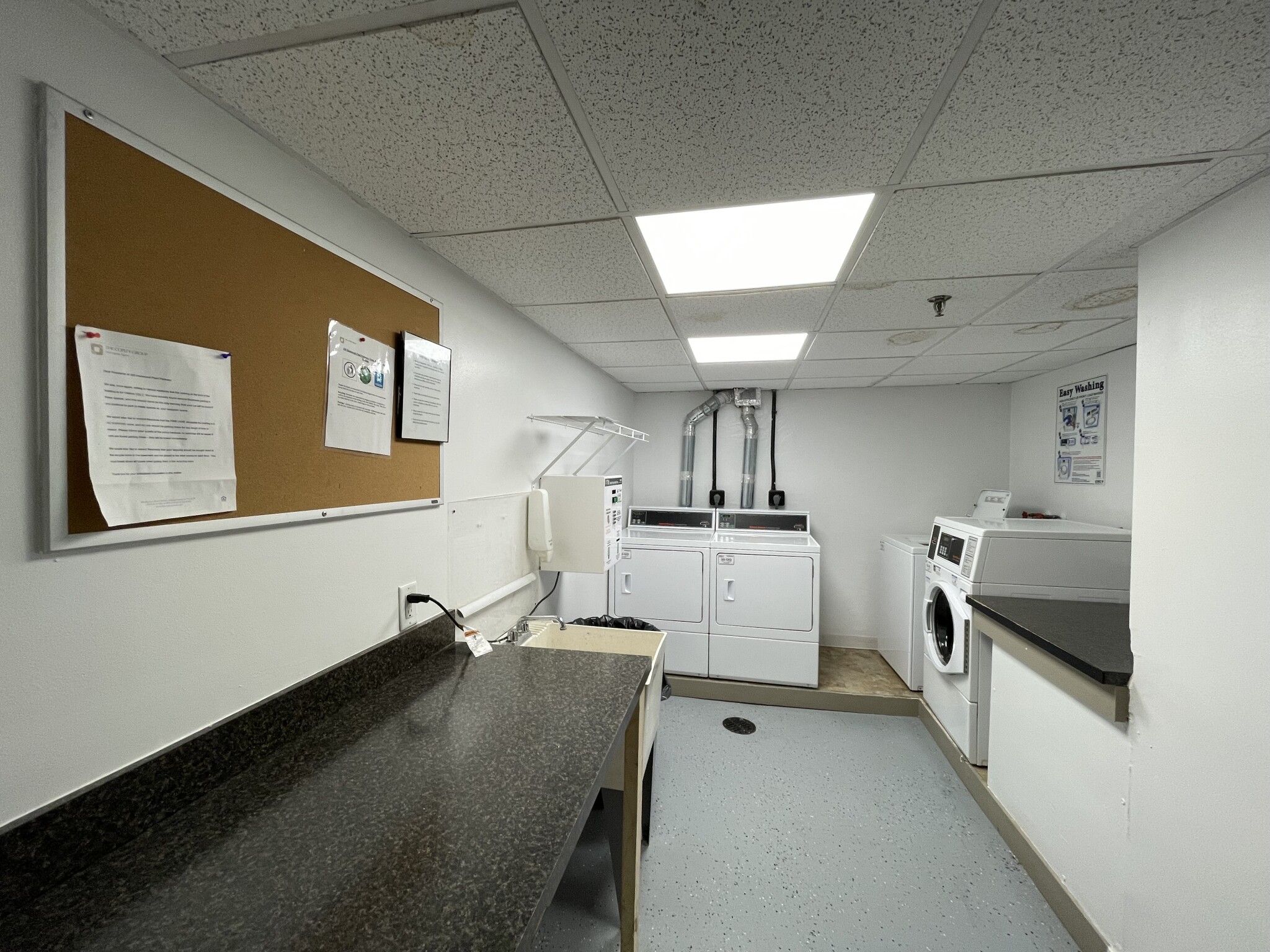 320 Hammond Pond Pkwy, Chestnut Hill