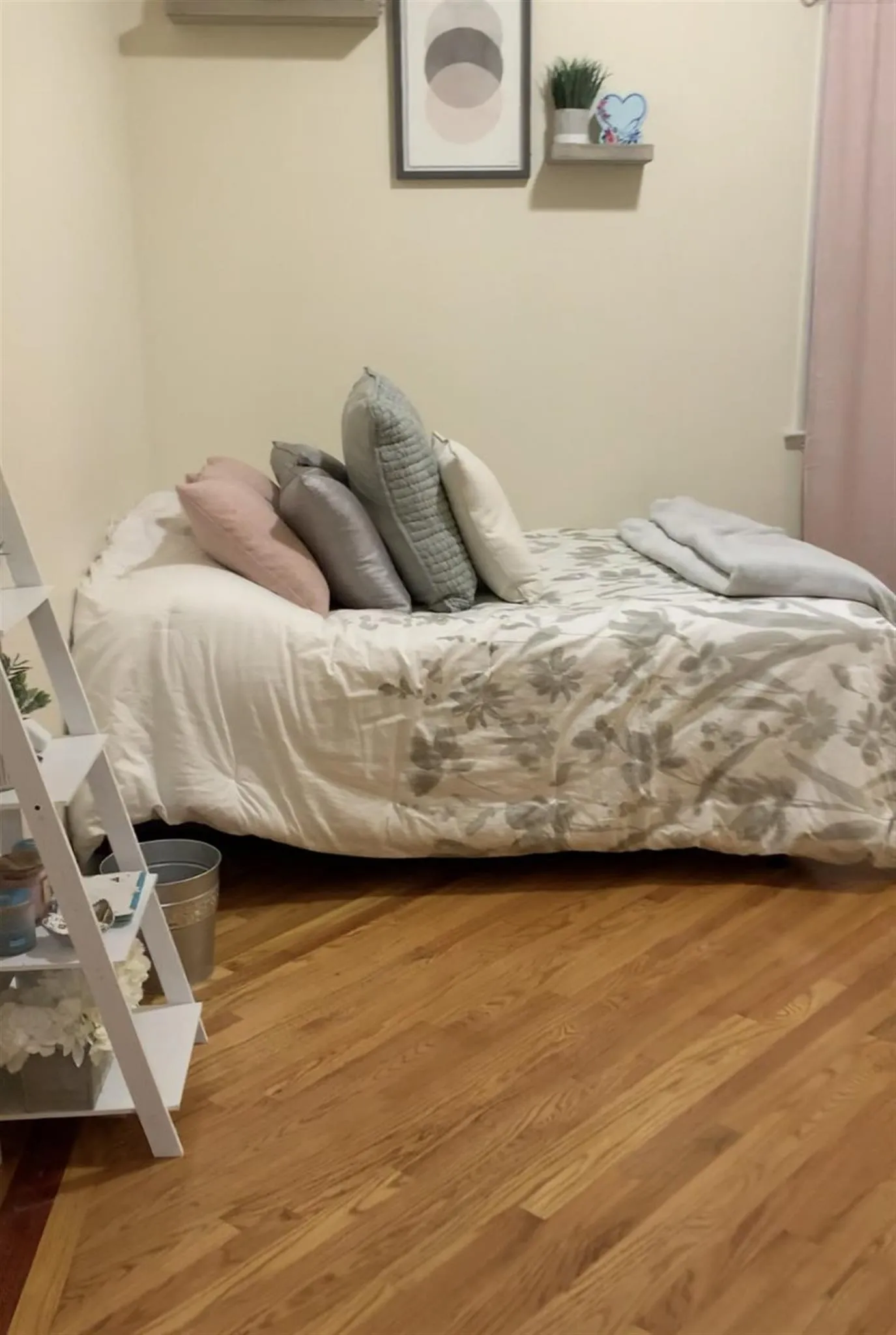 406 Medford St, Winter Hill