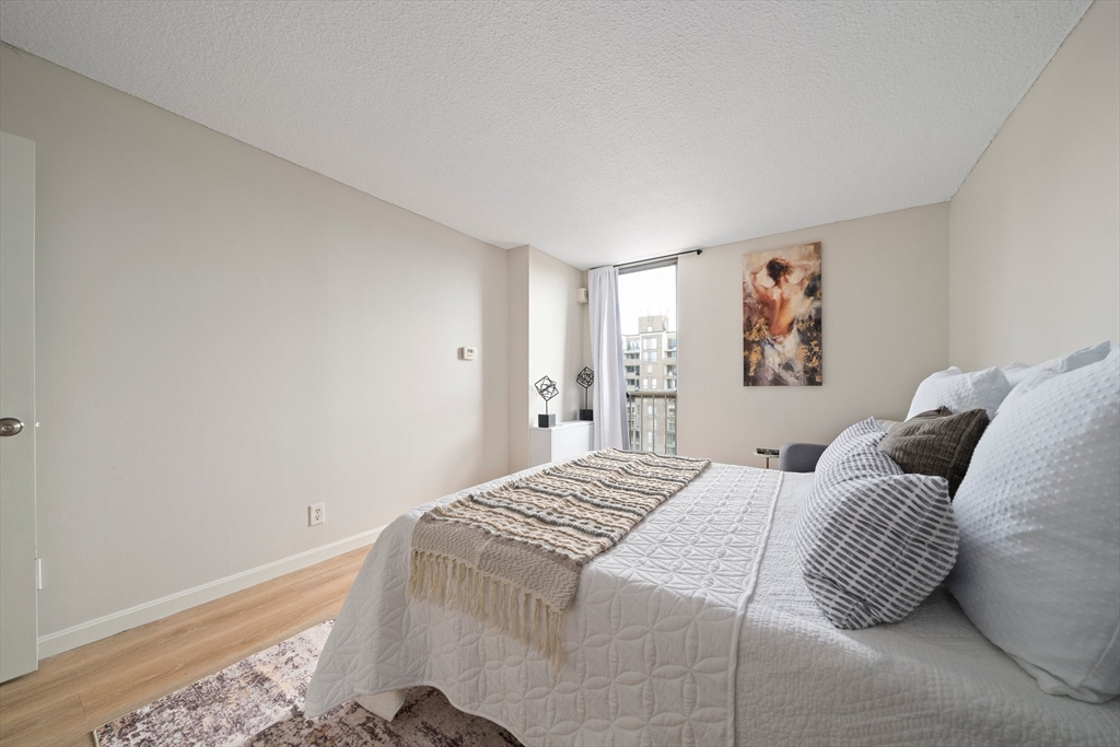 44 Washington St, Brookline Village