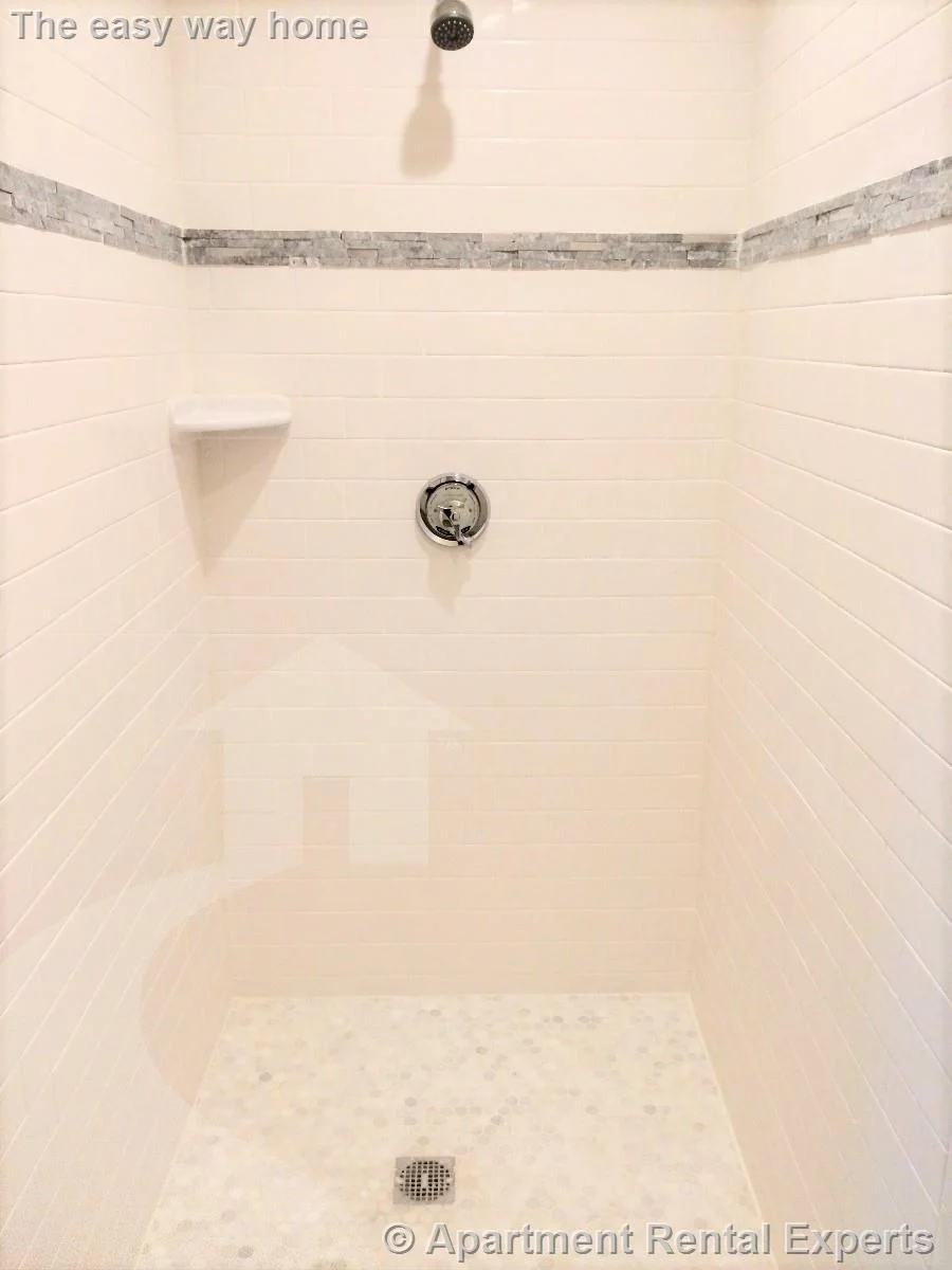 15 Taylor St, Tufts