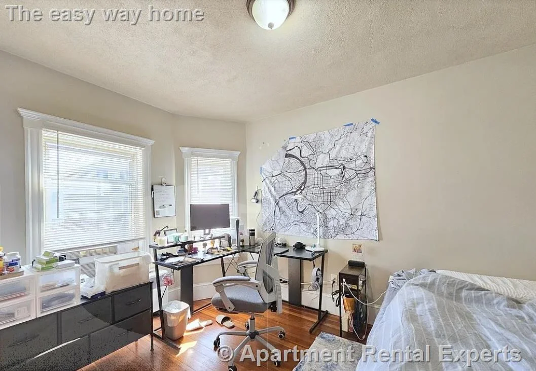 91 Frederick Ave, Tufts