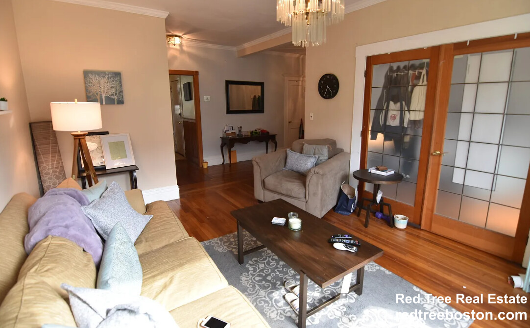 175 Harvard St, Coolidge Corner