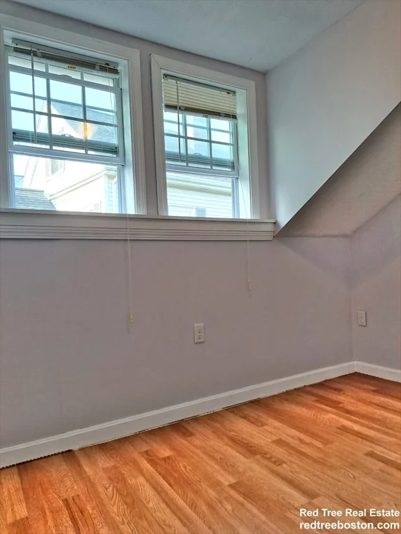 158 Baker St, West Roxbury