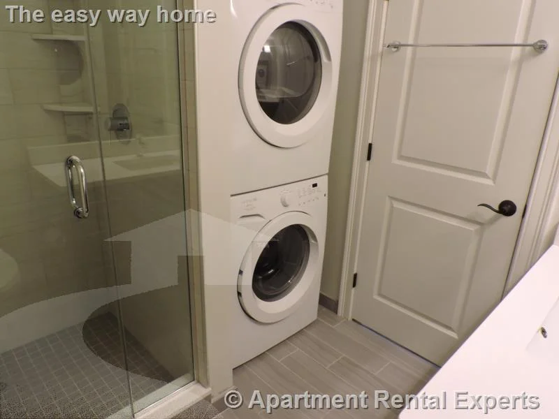 168 Hampshire, Central Square