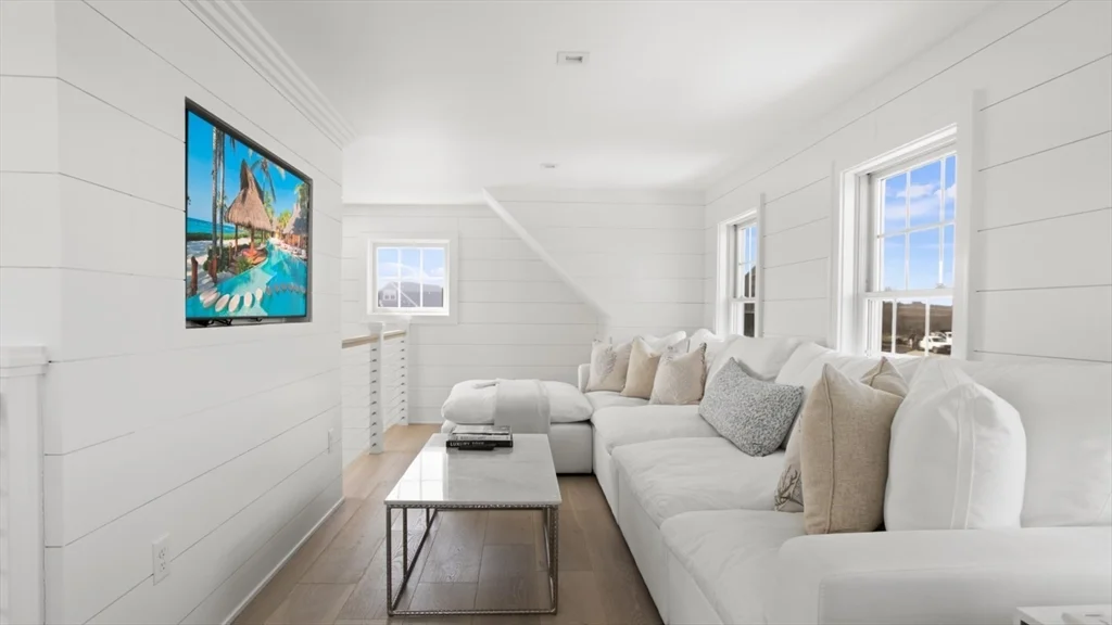 26 Old Tom Nevers, Nantucket