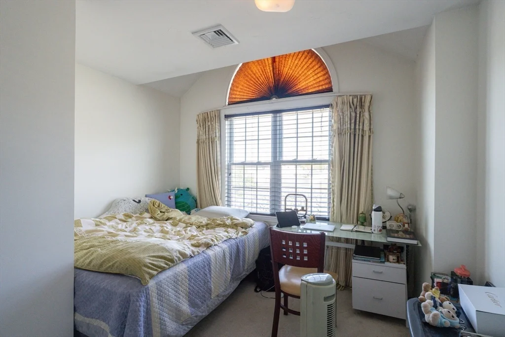 30 Briarcliff Dr, Auburn