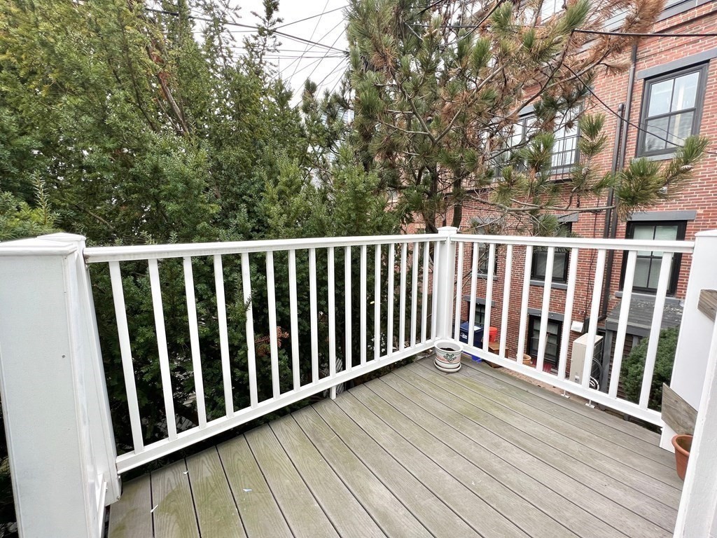 58 Pearl St, Charlestown